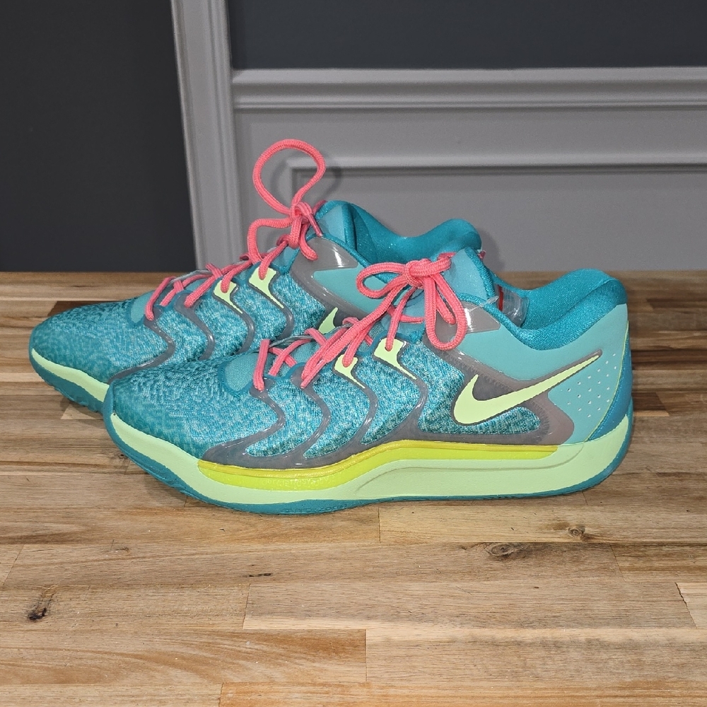 Jonquel Jones x Nike KD 17 “Bahamas” Women's Size 13.5 Shoes New w/out Tags!